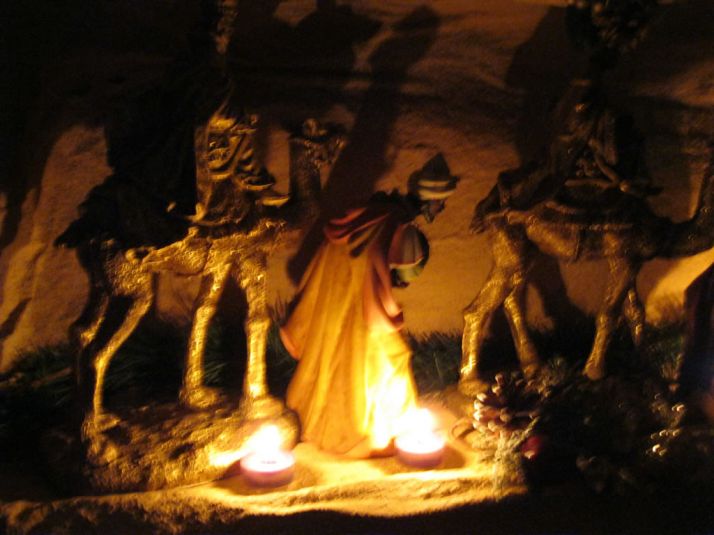 Christmas Candlelight Service & Fellowship 2011