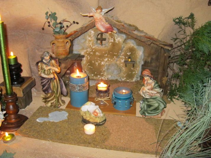 Christmas Candlelight Service & Fellowship 2011