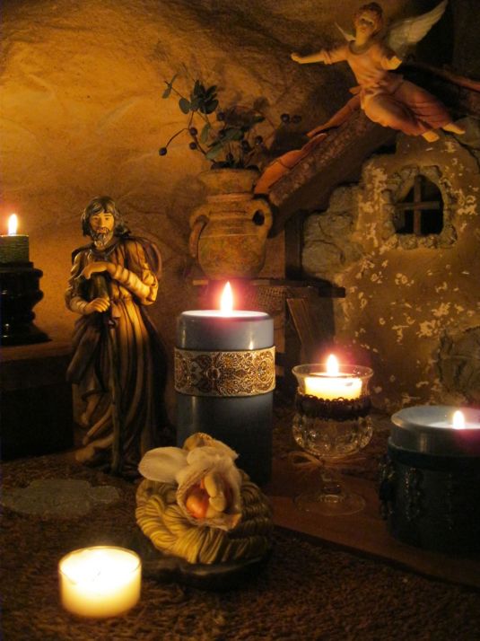 Christmas Candlelight Service & Fellowship 2011